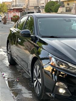 نيسان ألتيما